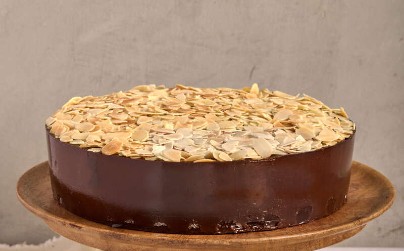 ALMOND CHOCOLATE FUDGE CAKE